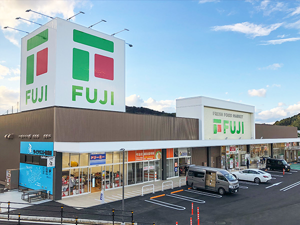 ディオ今治北店の施設 店舗情報 愛媛県今治市 催事スペース スペースラボ