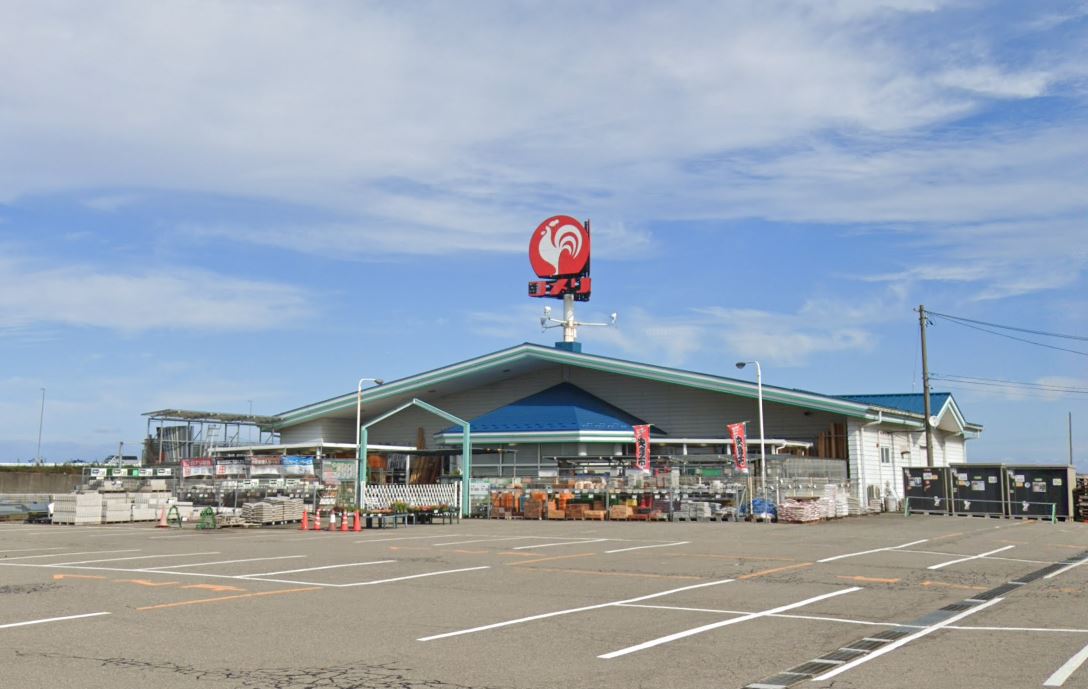 コメリハード&グリーン寺井店