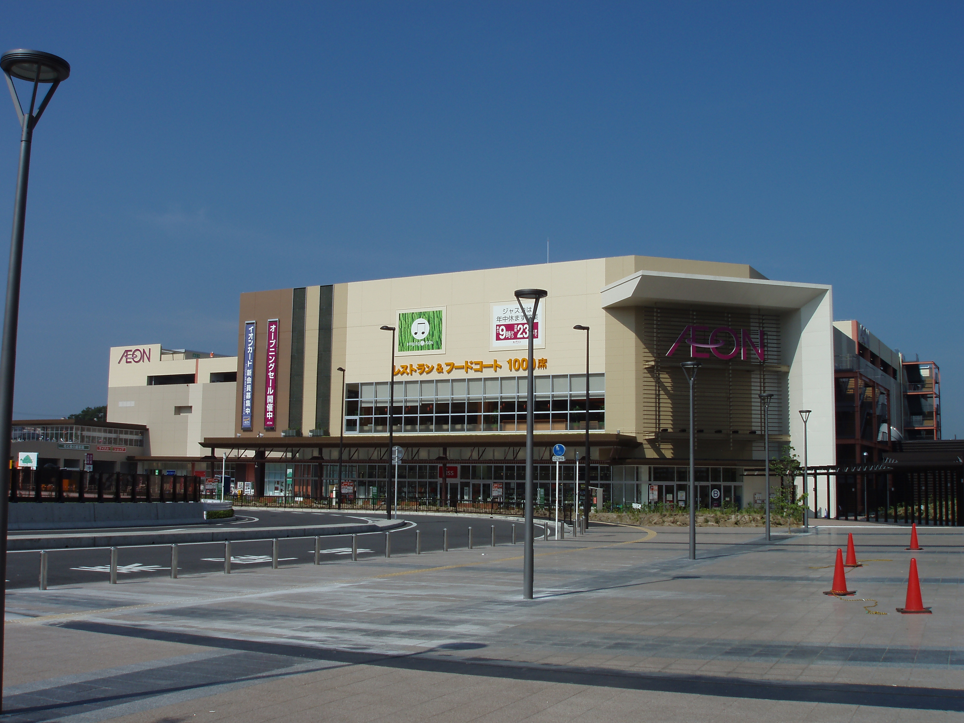 コメリパワー生駒店の催事スペース情報 奈良県生駒市 スペースラボ