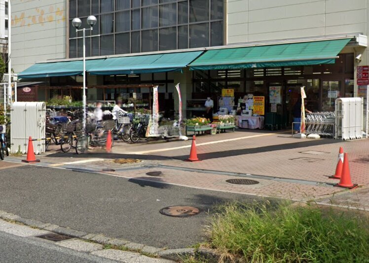 FUJIスーパー本郷台店